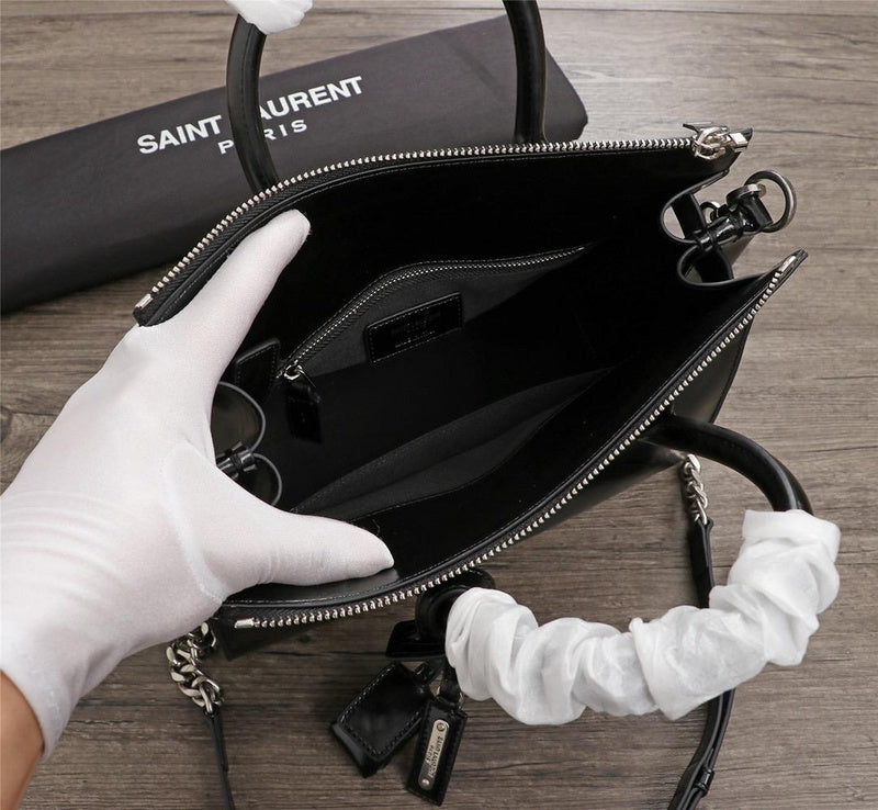 Amelia - YSL Bag - 2835