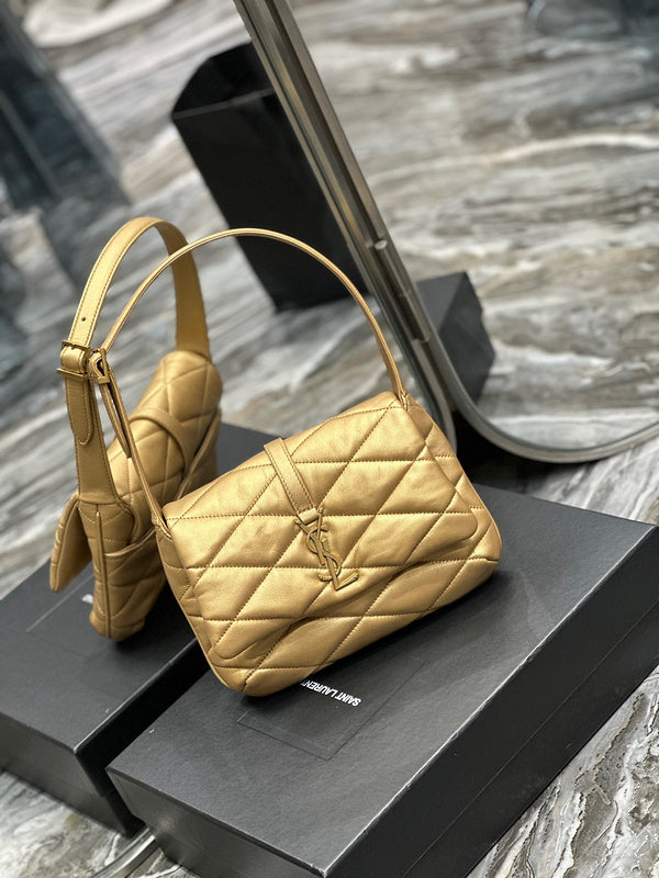 Amelia - YSL Bag - 3996