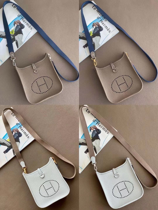 Amelia - HMS Bags - 1740
