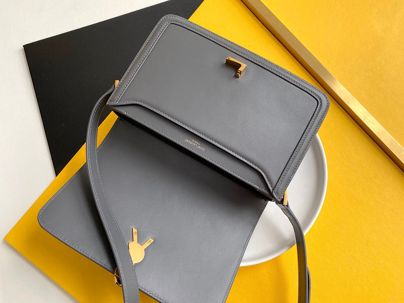 Amelia - YSL Bag - 4110