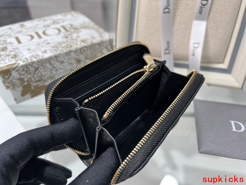 Amelia- - Mix Wallets - 150