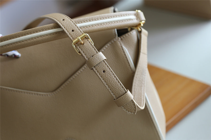 Amelia - LOV Lady Bags - 1800