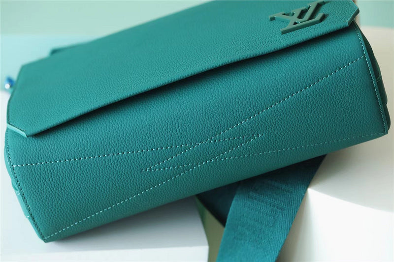 Fan Fashion Lu-Vi bags - 9921