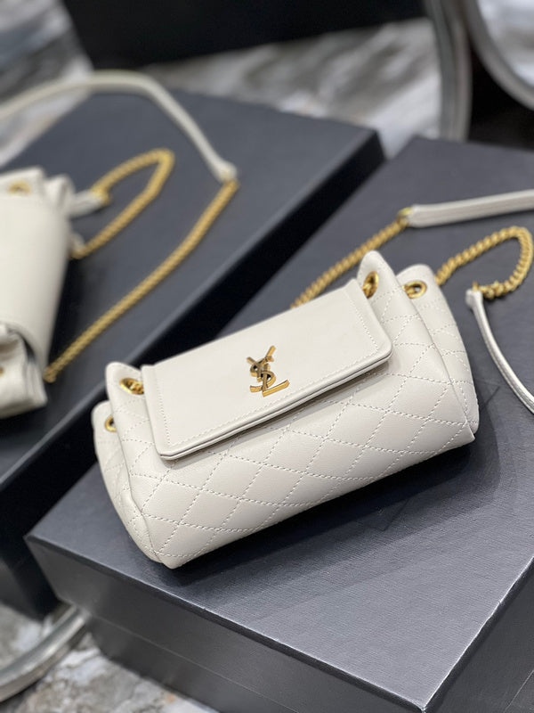 Amelia - YSL Bag - 1973
