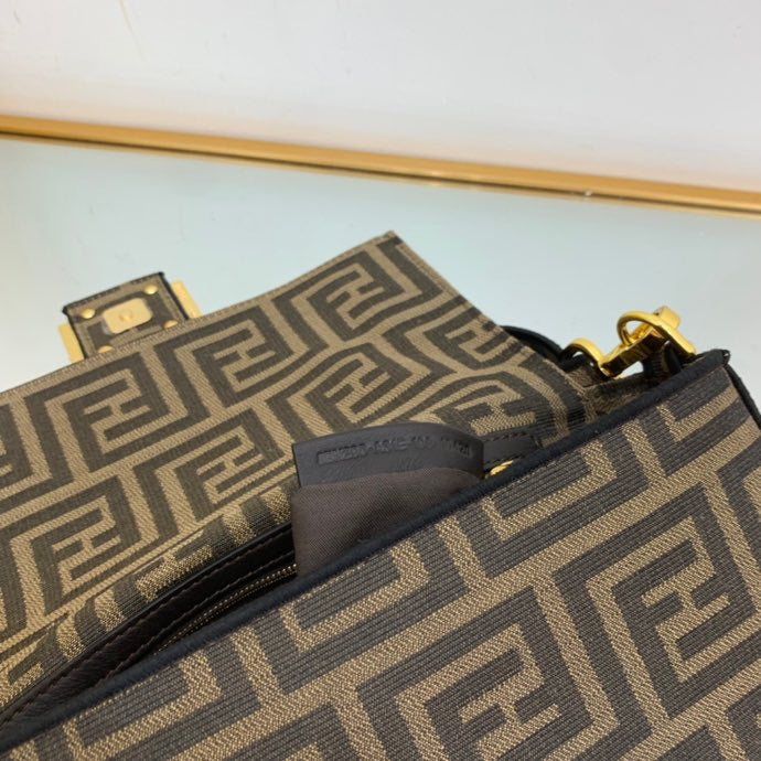Amelia's Bag Gallery - VAR Bags - 197