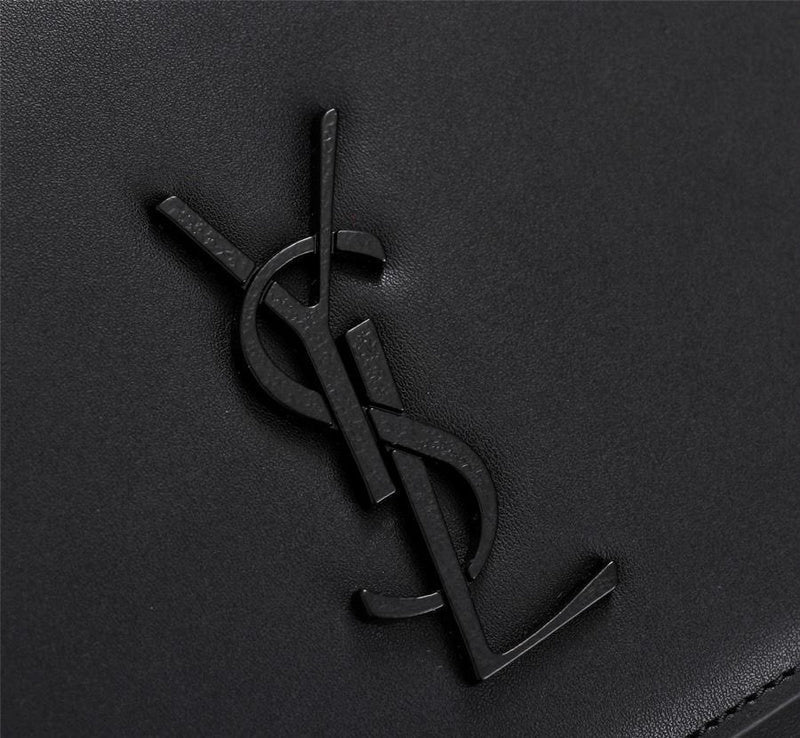 Amelia - YSL Bag - 2554