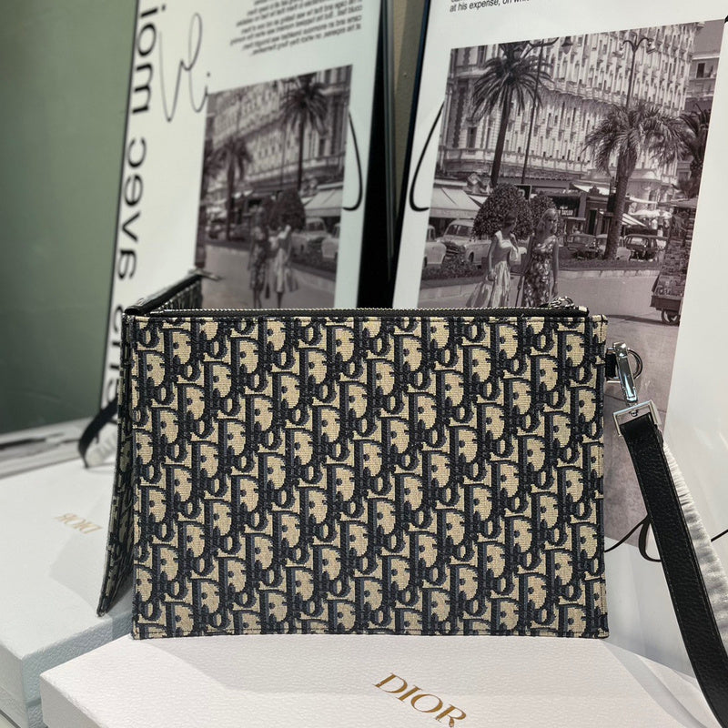 Amelia - DOR Wallets - 009