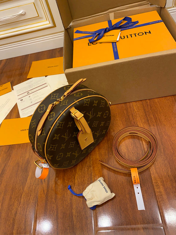 Fan Fashion Lu-Vi Bags - 16708