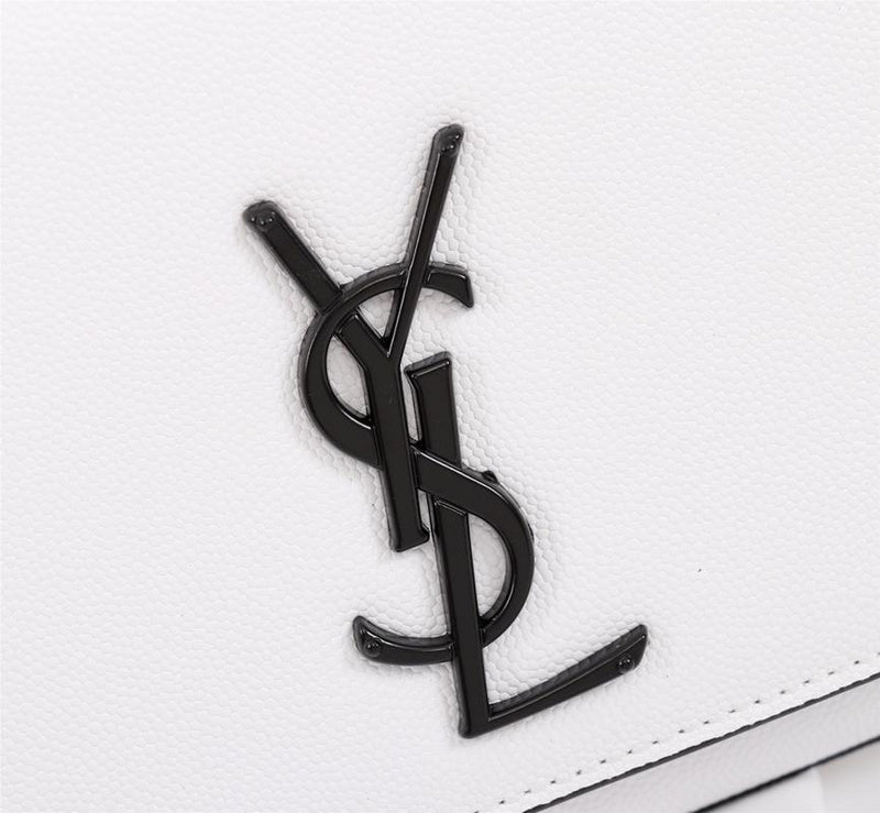 Amelia - YSL Bag - 2567