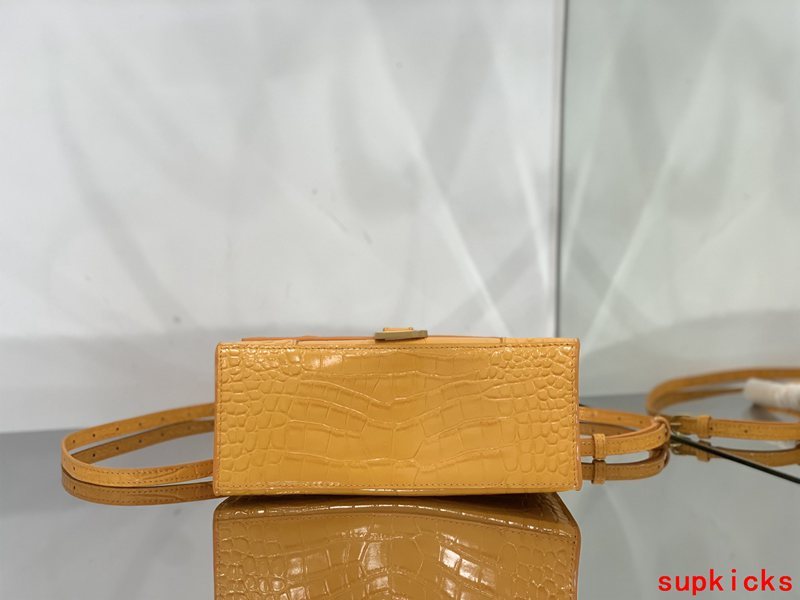 Amelia- BG Hourglass Bags - 138