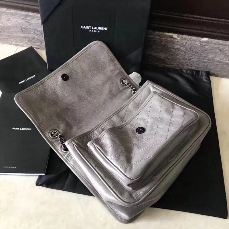 Amelia - YSL Bag - 3884