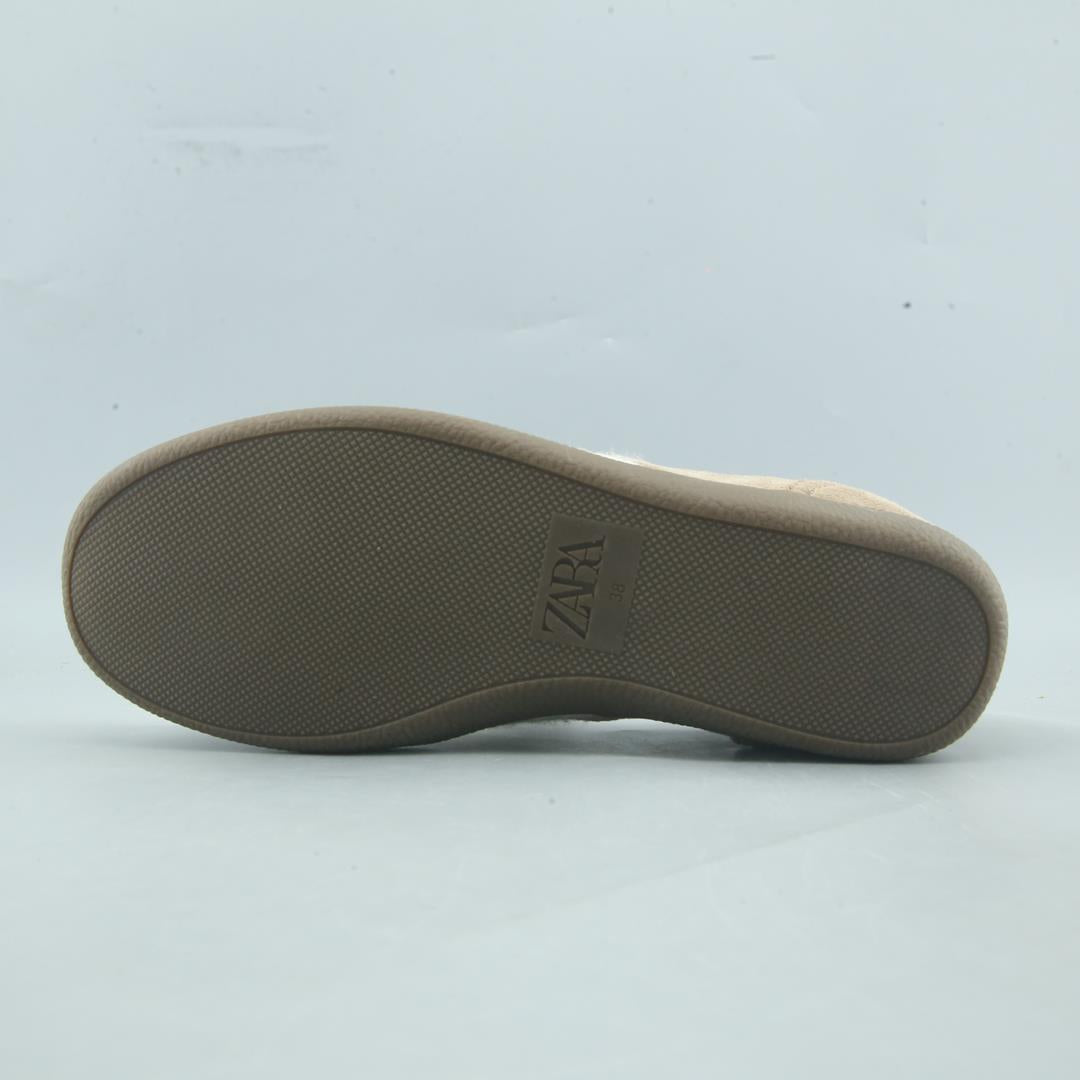 ZARA. .