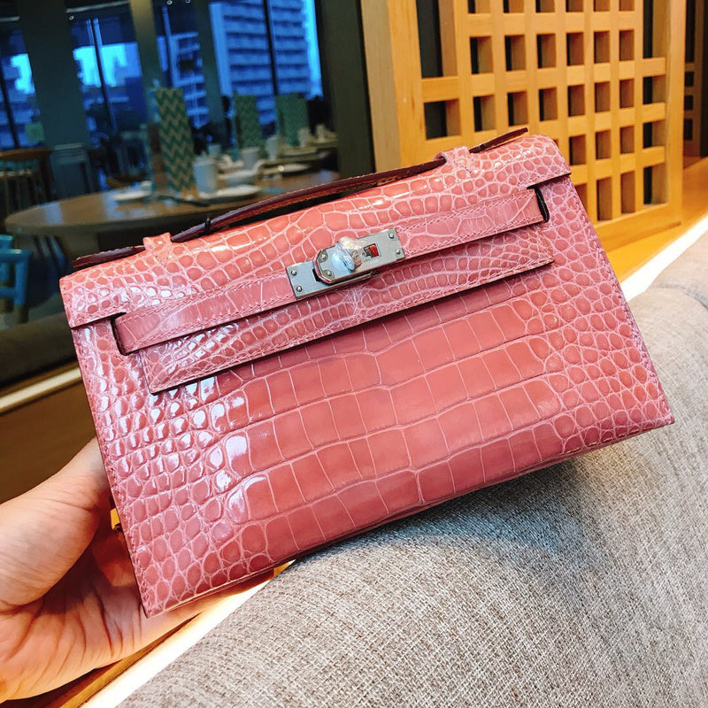 Amelia - HMS Bags - 1637