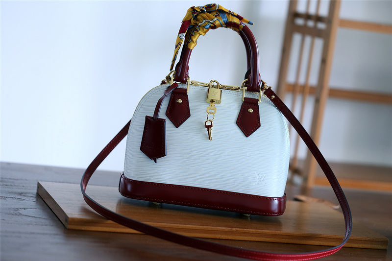 Amelia - LOV Lady Bags - 1882