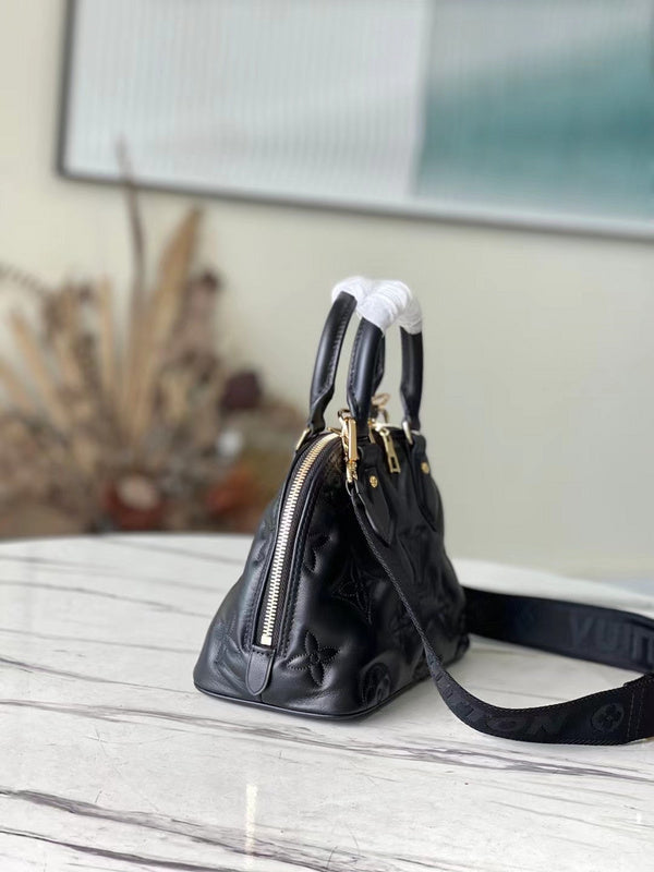Fan Fashion Lu-Vi Bags - 16618