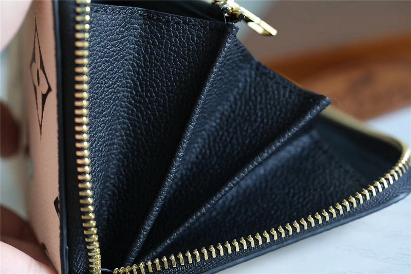 Fan Fashion Lu-Vi bags - 8965