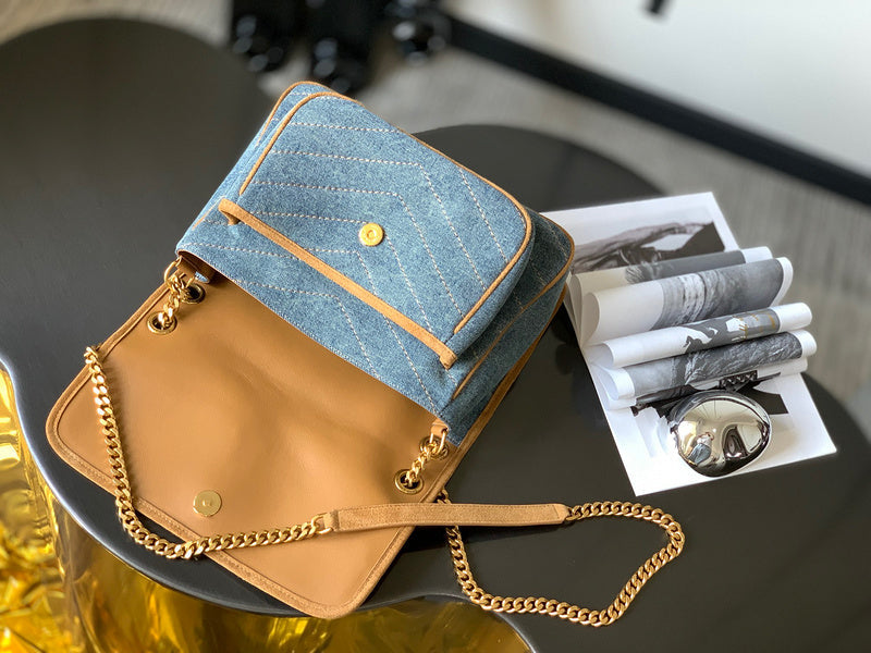 Amelia - YSL Bag - 4195