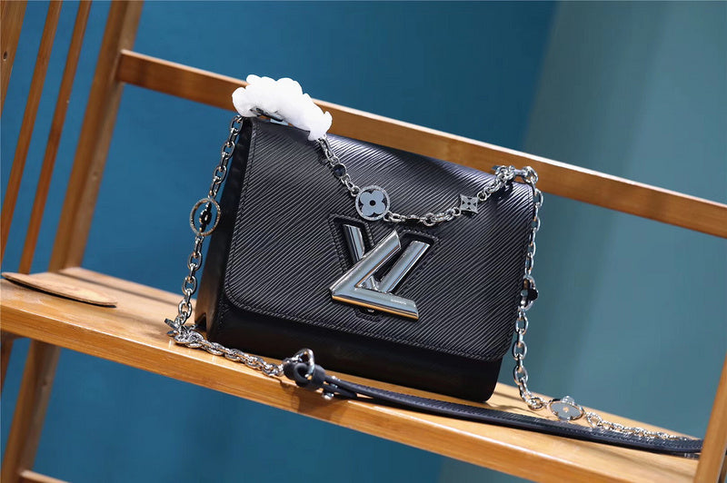 Fan Fashion Lu-Vi bags - 8435