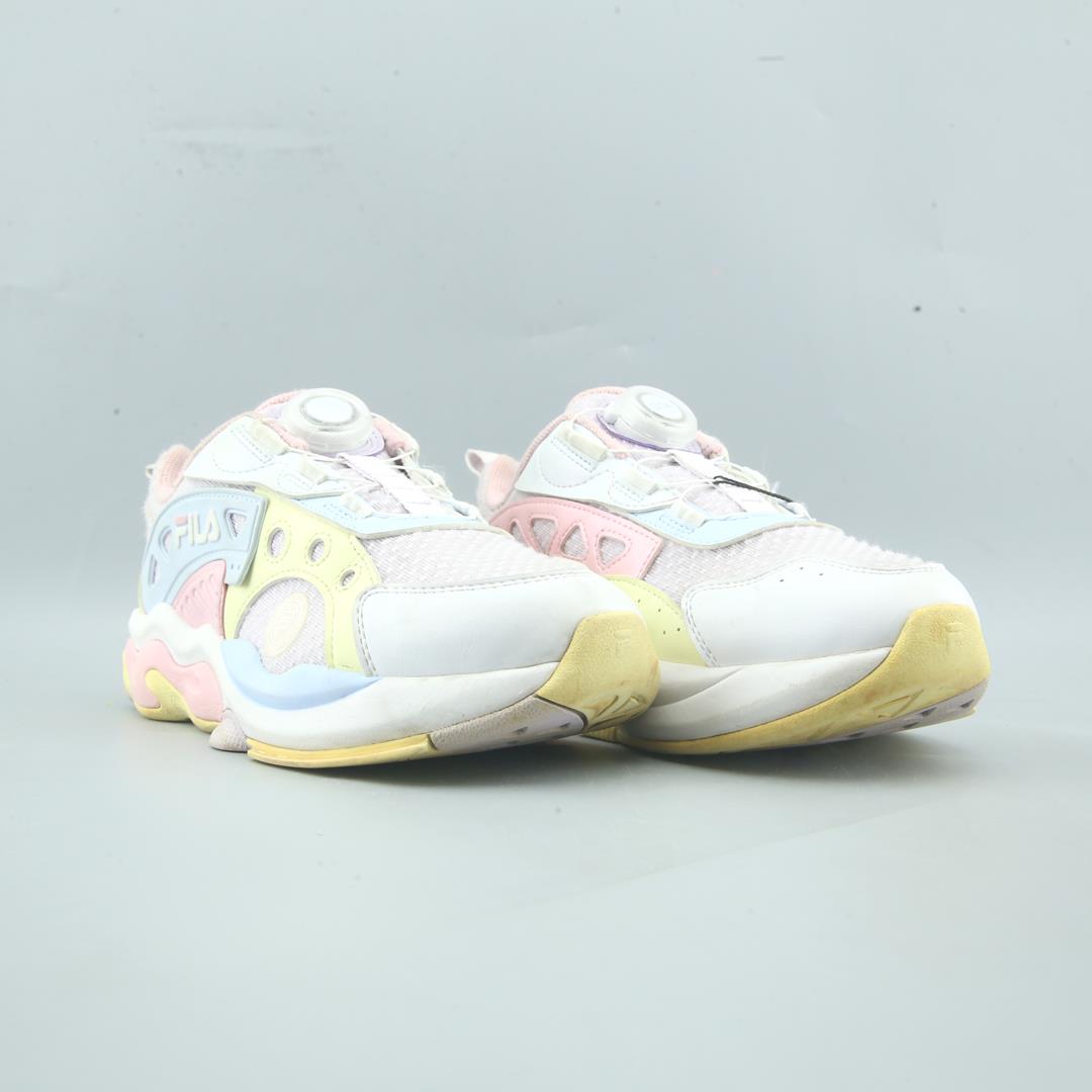 FILA .