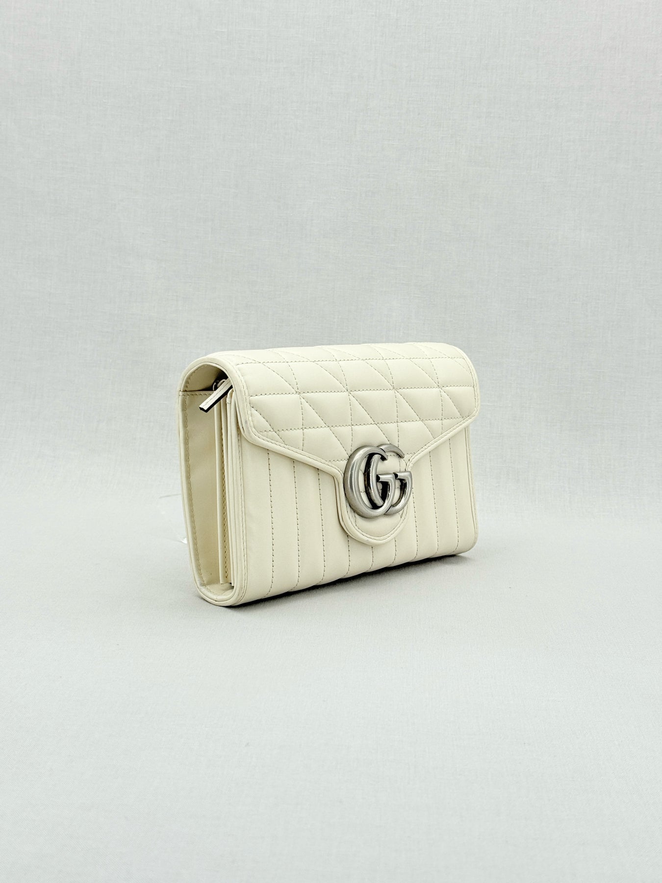 GUCCI GG Marmont White Shoulder Bag