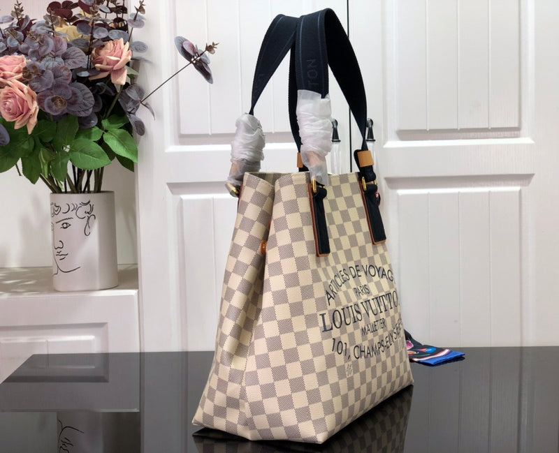 Fan Fashion Lu-Vi bags - 17362