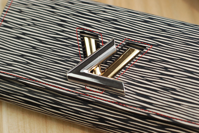 Fan Fashion Lu-Vi bags - 9374