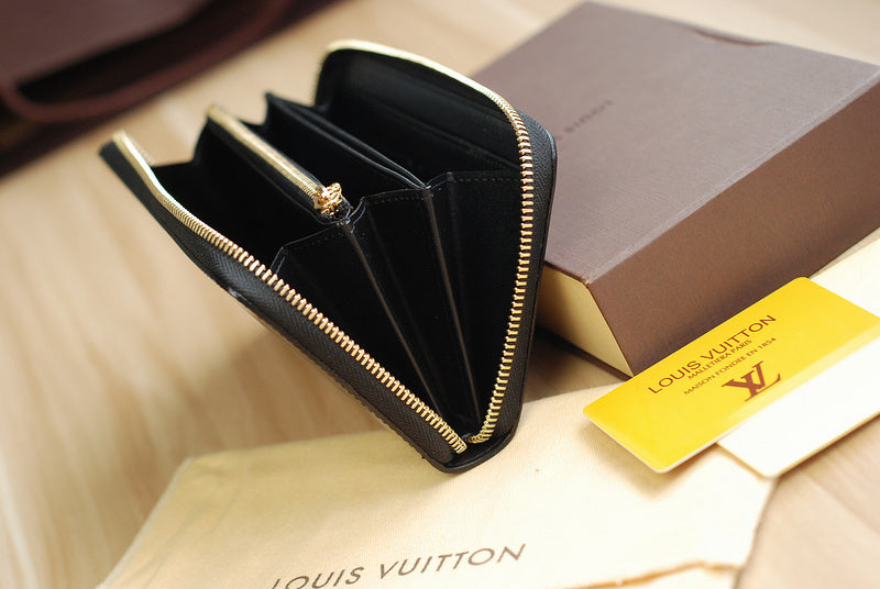 Fan Fashion Lu-Vi bags - 9408