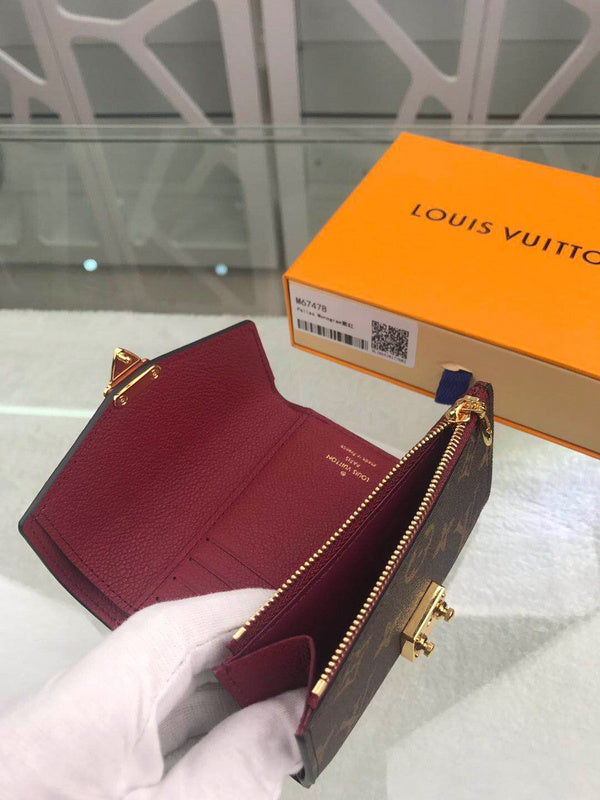 Fan Fashion Lu-Vi bags - 9120