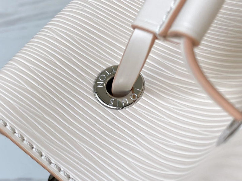 Fan Fashion Lu-Vi bags - 17533