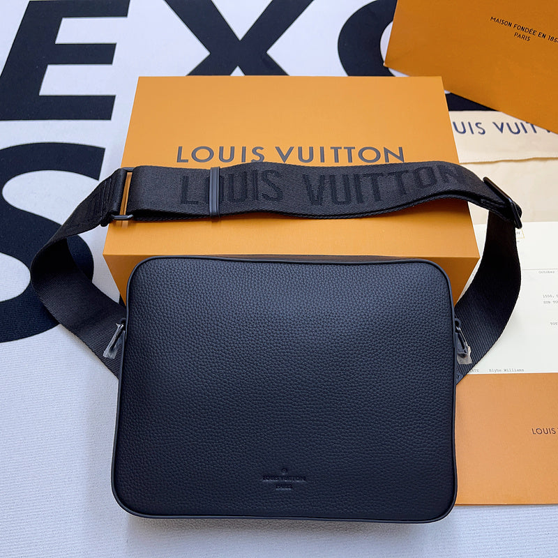 Fan Fashion Lu-Vi bags - 9934