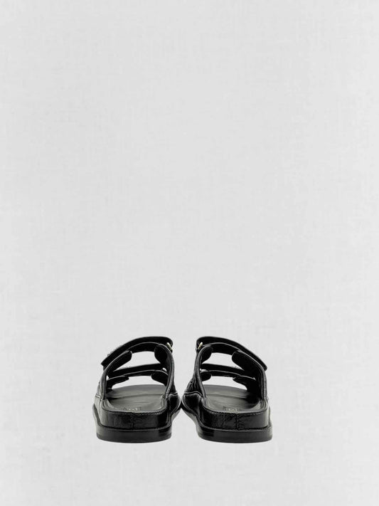 CHANEL Dad Black Quilted Size EU 39 Sandals