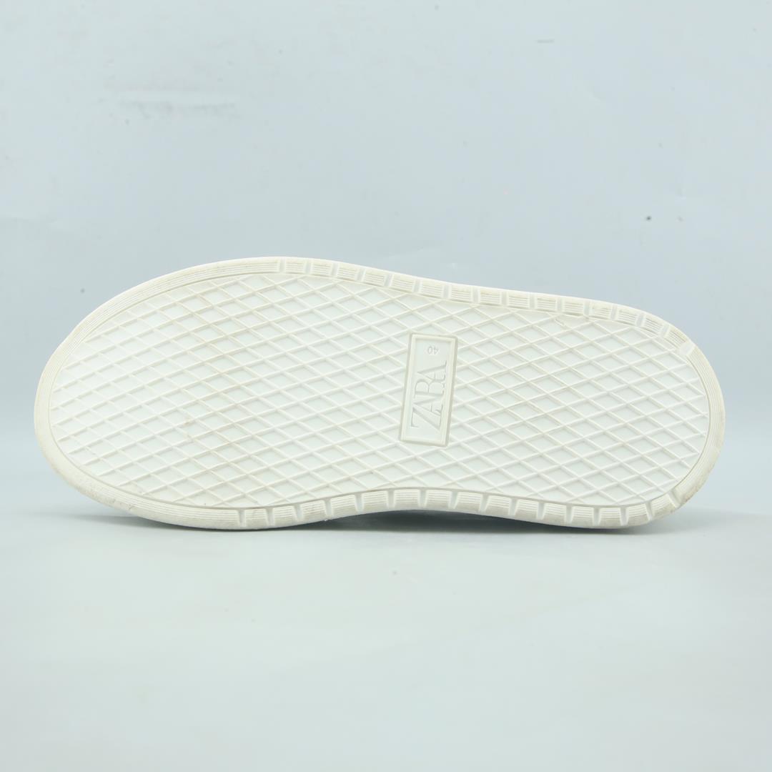 ZARA. .