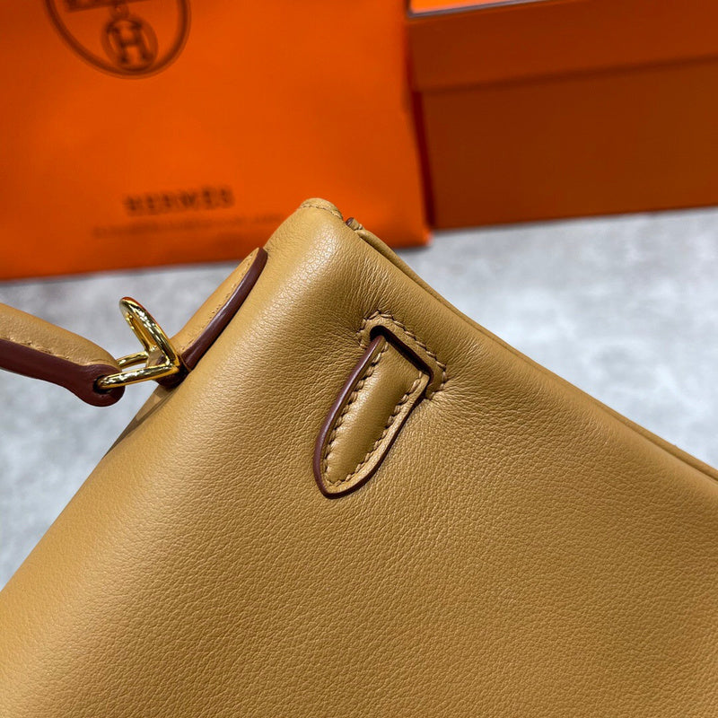 Amelia - HMS Bags - 1652