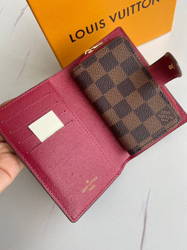 Amelia-LAON - All Wallets - 037