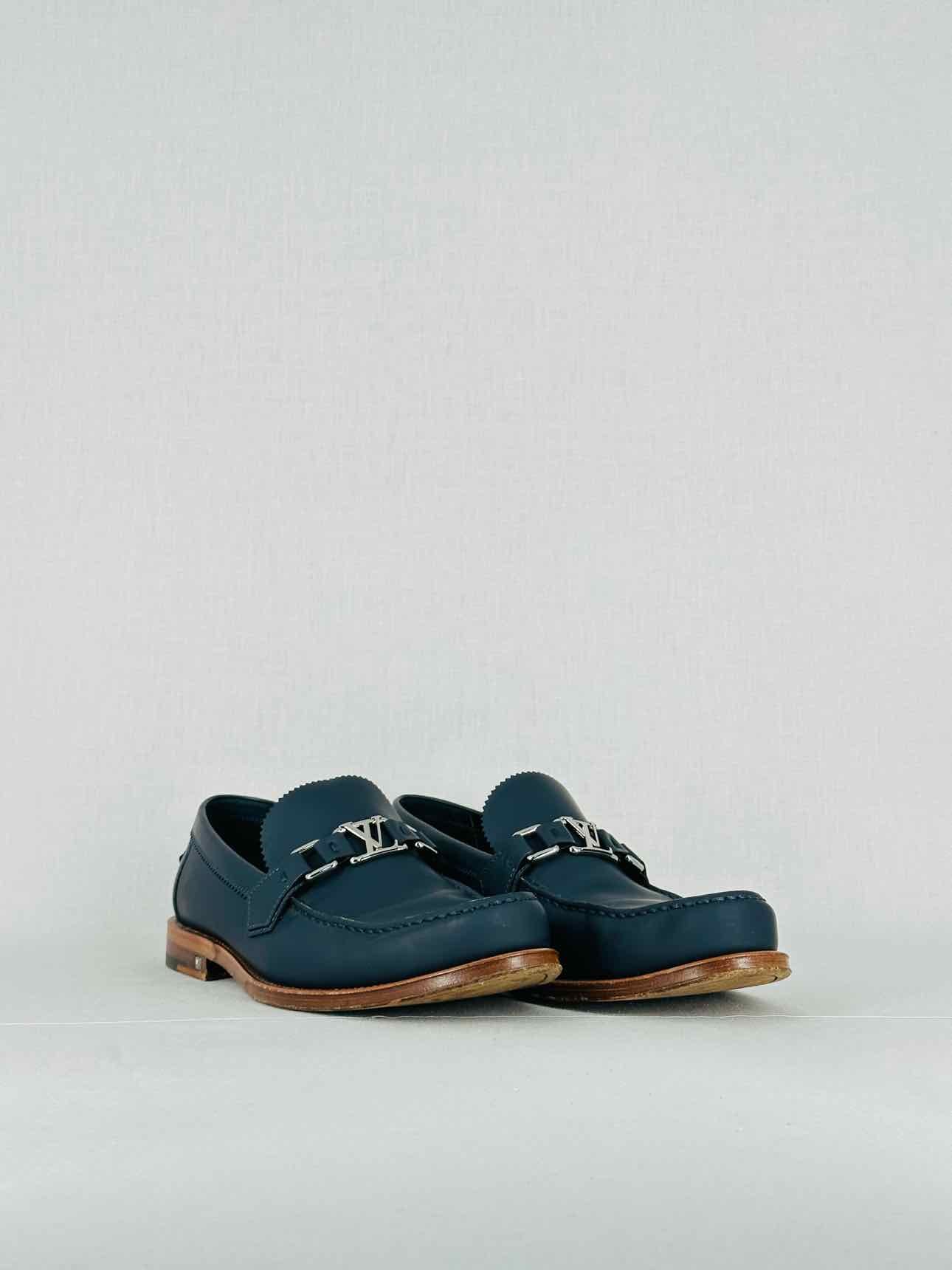 LOUIS VUITTON Navy Blue Size EU 42 Loafers
