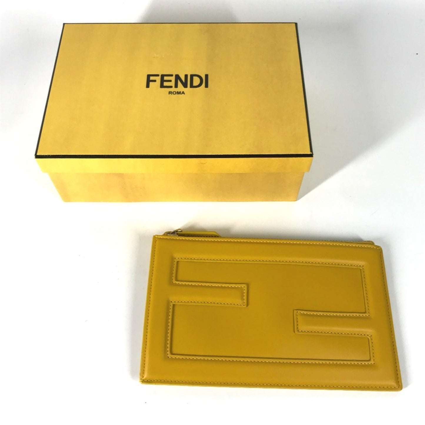 Fendi  Leather Clutch Bag Pouch (Pre-Owned)