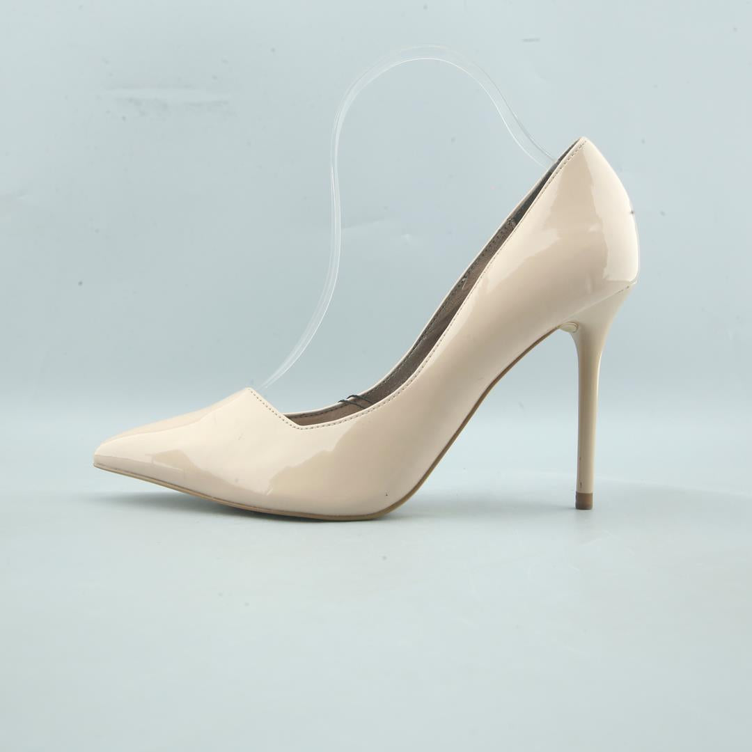 ZARA. .
