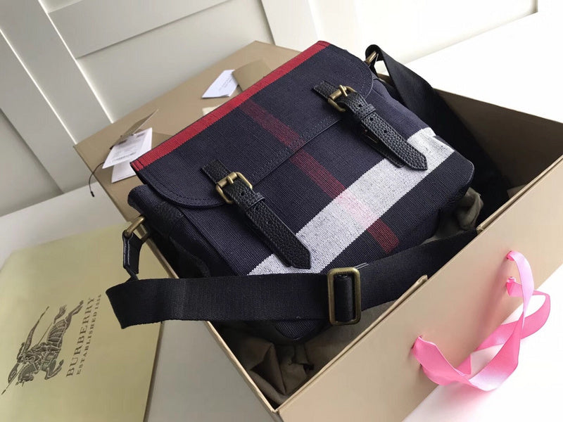 Burberry Bags - Bagsattire   609
