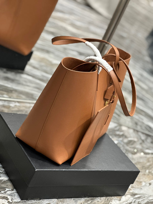 Amelia - YSL Bag - 3943