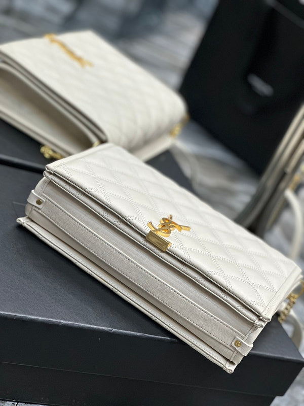 Amelia - YSL Bag - 2460