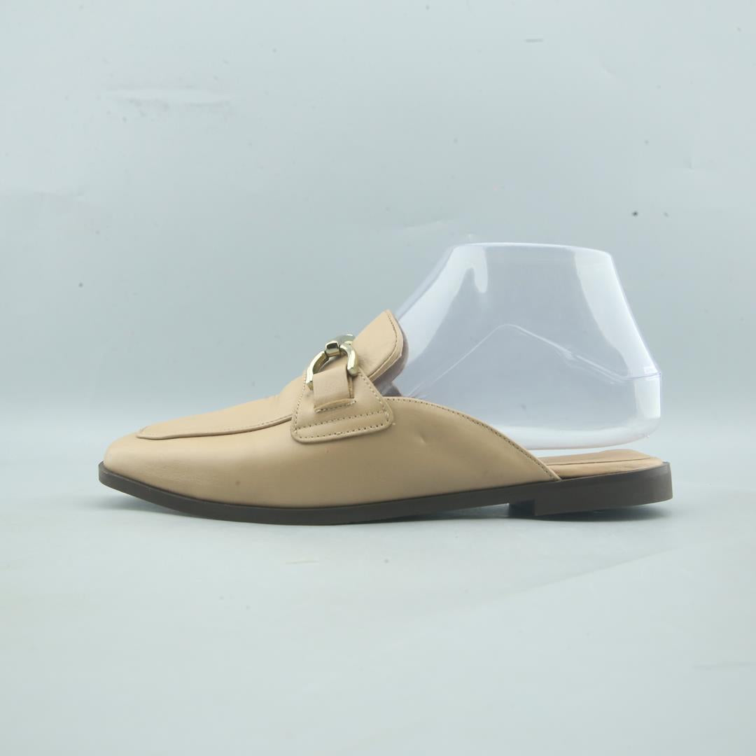 ZARA. .