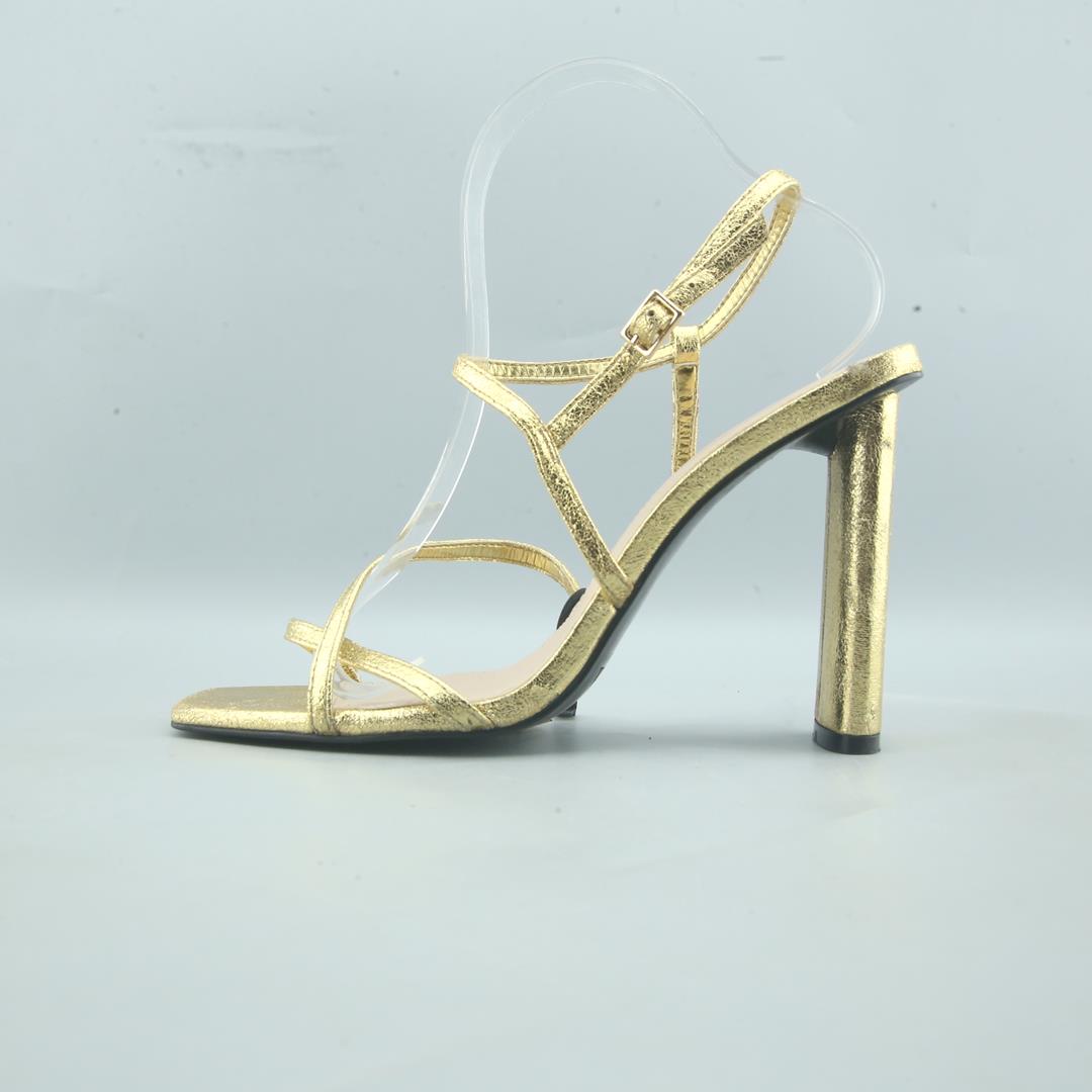 ZARA. .