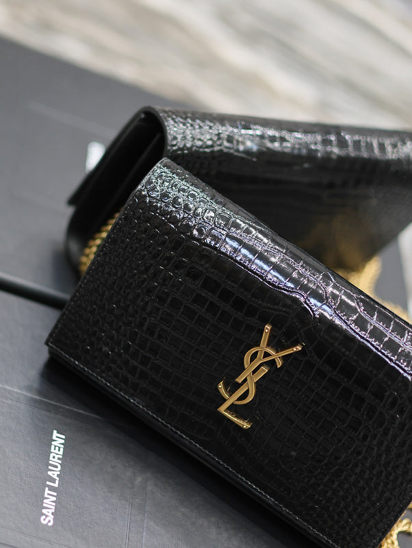 Amelia - YSL Bag - 1817