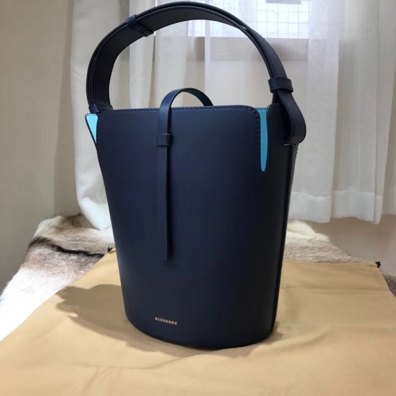 Burberry Bags - Bagsattire   583