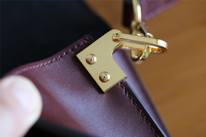 Fan Fashion Lu-Vi bags - 8125