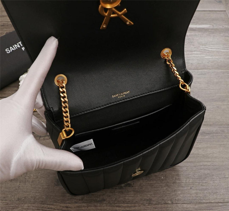 Amelia - YSL Bag - 2914