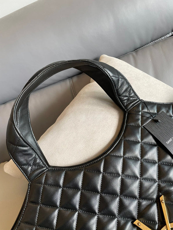 Amelia - YSL Bag - 3758