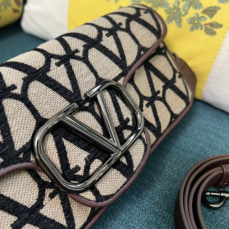 Amelia's Bag Gallery - VEL Bags - 390
