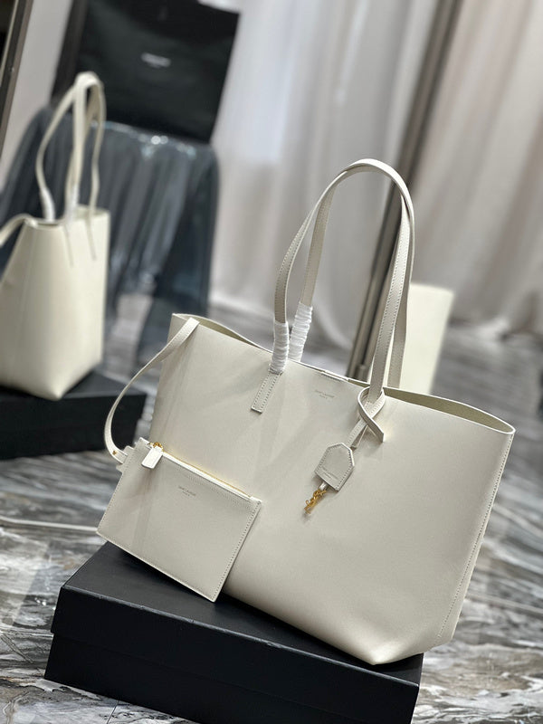 Amelia - YSL Bag - 3943