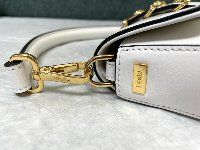Amelia's Bag Gallery - VAR Bags - 225